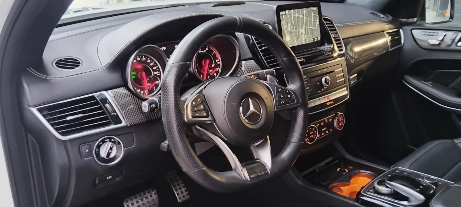 Mercedes-Benz GLS 63 AMG, снимка 9 - Автомобили и джипове - 55224356