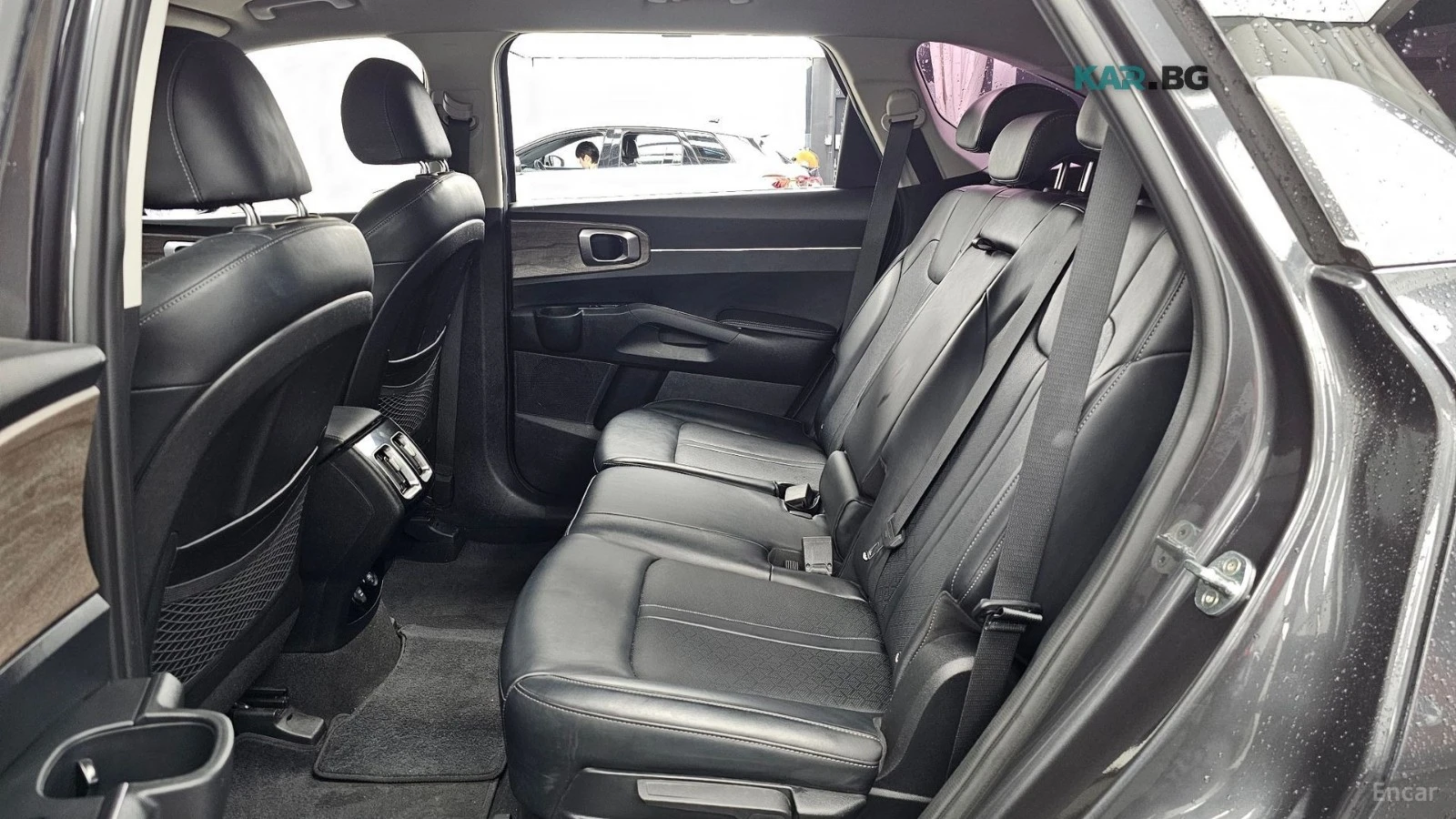 Kia Sorento 2.2D Prestige 4x4* ПОДГРЕВ* ОБДУХВАНЕ* КАМЕРА* , снимка 15 - Автомобили и джипове - 55903313