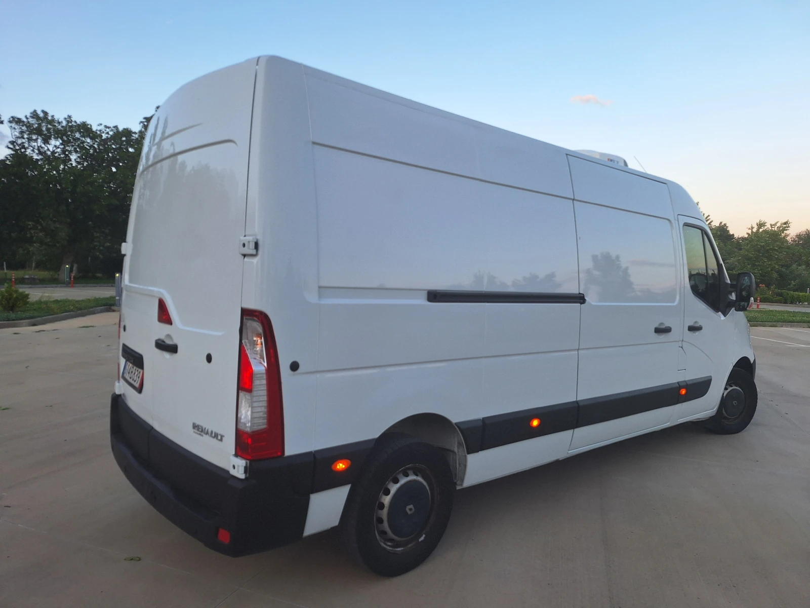Renault Master 2.3 DCI ENERGY ХЛАДИЛЕН ЕВРО 6, снимка 9 - Бусове и автобуси - 55388053