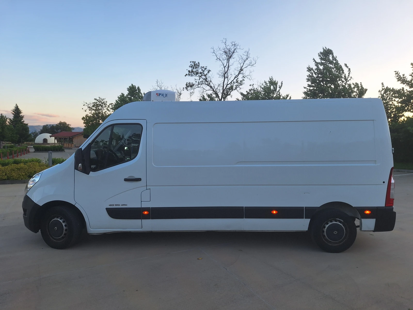 Renault Master 2.3 DCI ENERGY ХЛАДИЛЕН ЕВРО 6, снимка 4 - Бусове и автобуси - 55388053