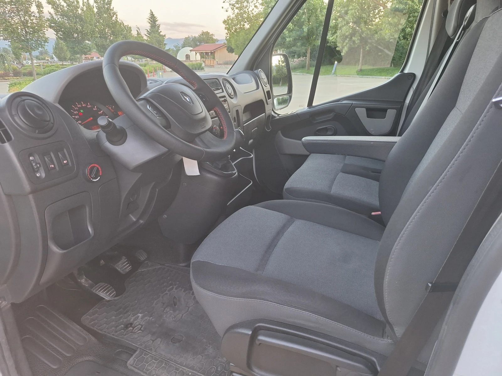 Renault Master 2.3 DCI ENERGY ХЛАДИЛЕН ЕВРО 6, снимка 11 - Бусове и автобуси - 55388053