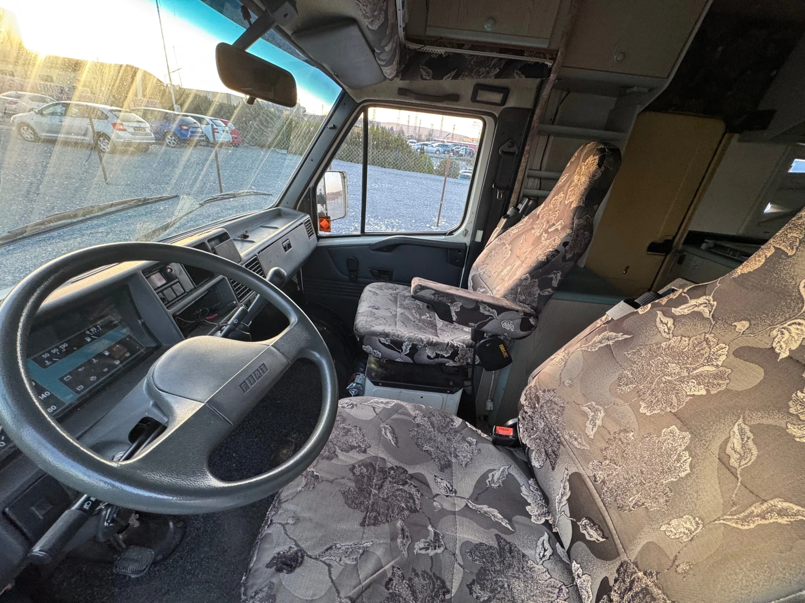 Кемпер Fiat DUCATO 2.8 TDI. Без изгнило!!!, снимка 15 - Каравани и кемпери - 53834065