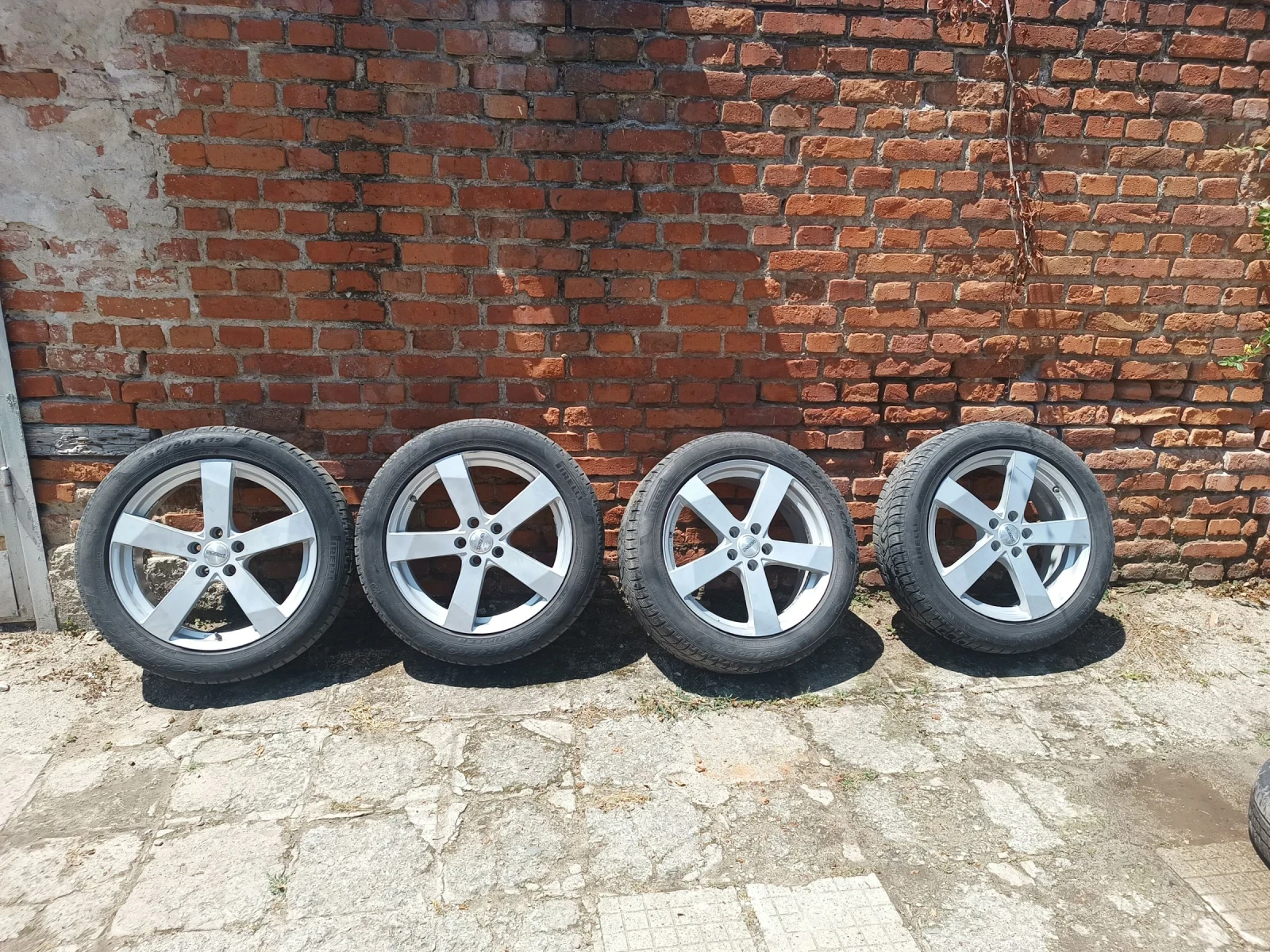 ���� � ������ 235/50R19 | Mobile.bg � ����������� 2
