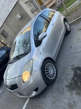 Toyota Yaris, снимка 2