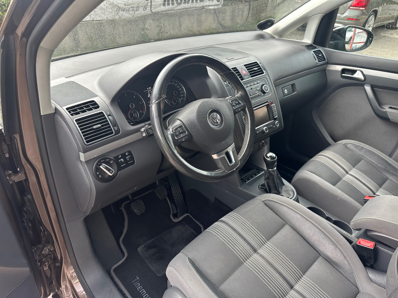 VW Touran MATCH 1.6 TDI (150hp) 6+ 1 места Euro 5, снимка 10 - Автомобили и джипове - 46407765