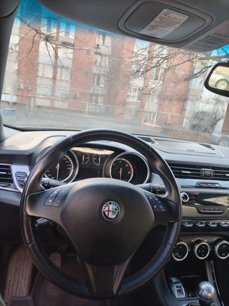 Alfa Romeo Giulietta 1.6jtd, снимка 6 - Автомобили и джипове - 48751955