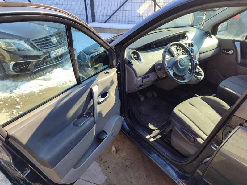 Renault Scenic 1.6i 16v GAS Euro4, снимка 7 - Автомобили и джипове - 49209072