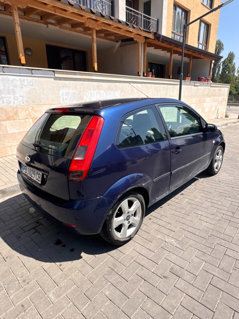 Ford Fiesta 1.3 с вградена метанова уредба, снимка 11 - Автомобили и джипове - 52416716
