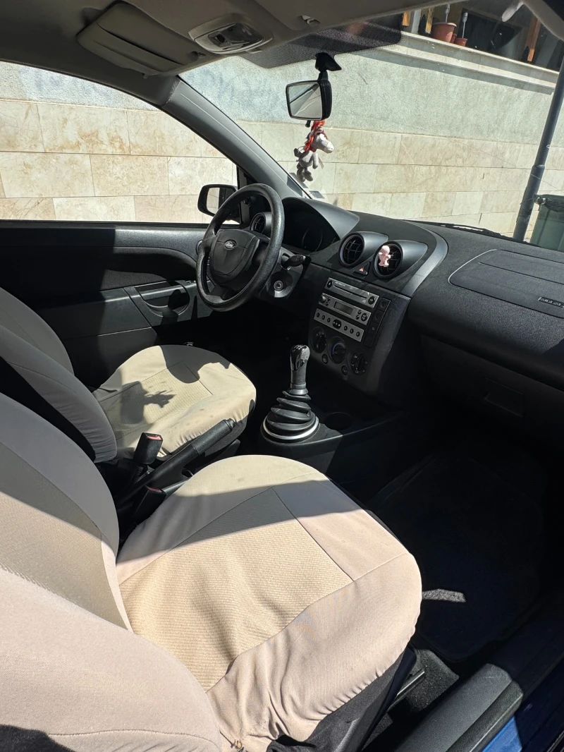 Ford Fiesta 1.3 с вградена метанова уредба, снимка 12 - Автомобили и джипове - 52416716