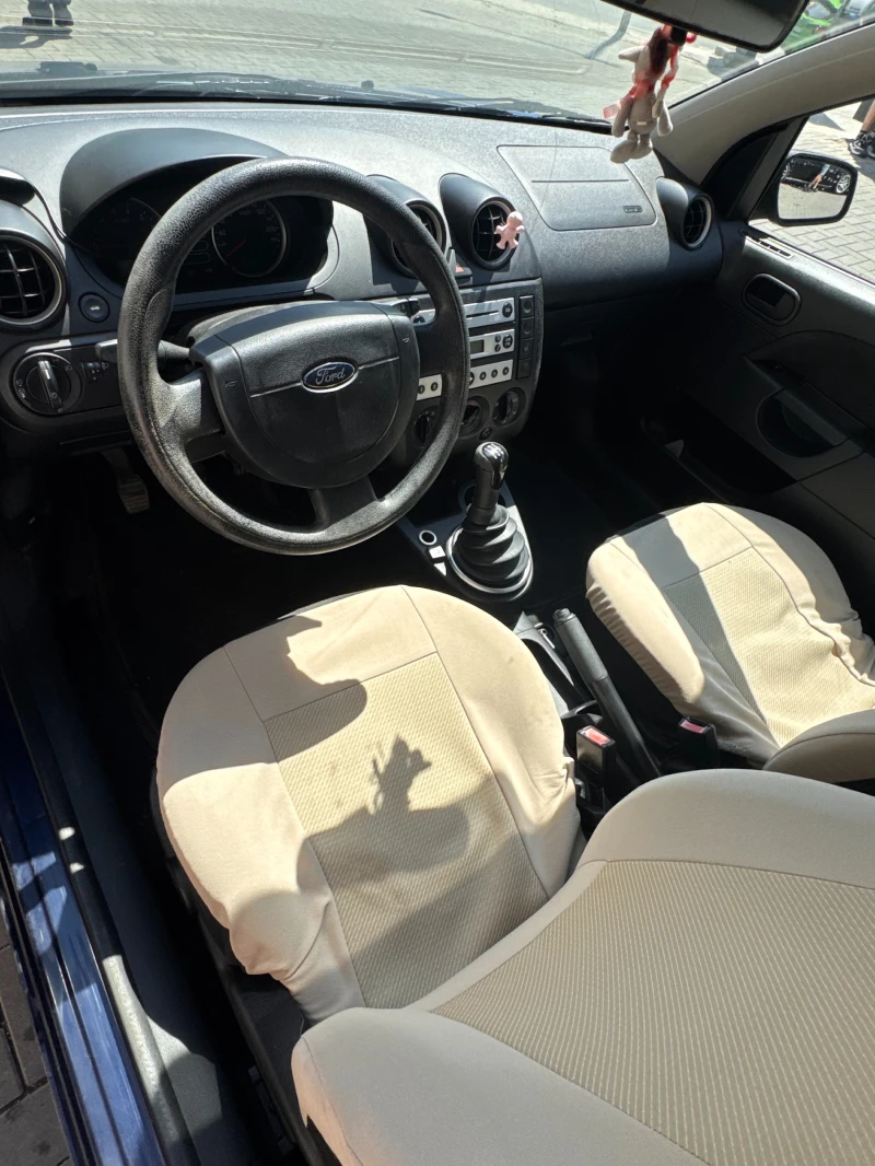 Ford Fiesta 1.3 с вградена метанова уредба, снимка 9 - Автомобили и джипове - 52416716