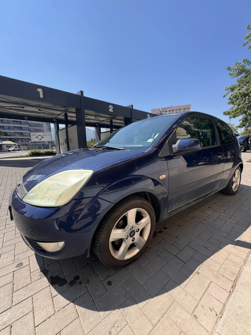 Ford Fiesta 1.3 с вградена метанова уредба, снимка 8 - Автомобили и джипове - 52416716