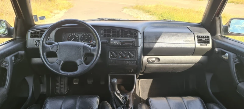 VW Golf GT 1.6 , снимка 10 - Автомобили и джипове - 52259206