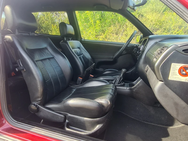 VW Golf GT 1.6 , снимка 12 - Автомобили и джипове - 52259206