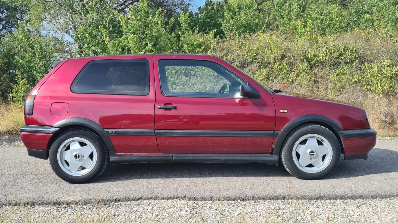 VW Golf GT 1.6 , снимка 2 - Автомобили и джипове - 52259206