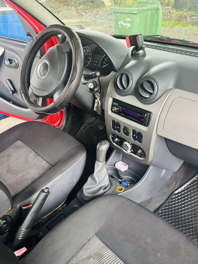 Dacia Sandero, снимка 10 - Автомобили и джипове - 52597972
