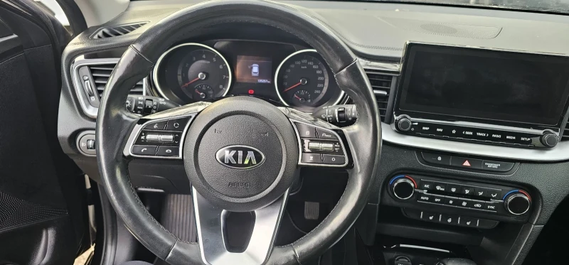 Kia Ceed 1.4 dynamic plus avtomat Холандия лизинг , снимка 14 - Автомобили и джипове - 52623253