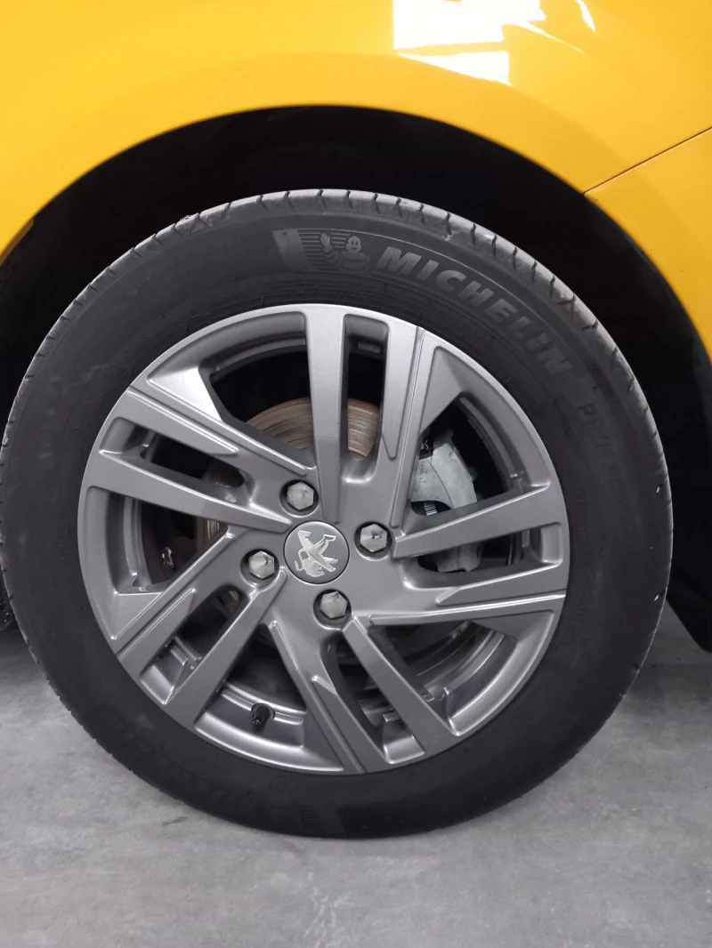 Peugeot 208, снимка 8 - Автомобили и джипове - 52673719