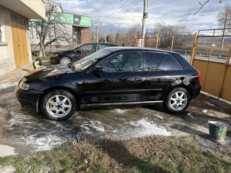 Audi A3 1.8 T, снимка 3 - Автомобили и джипове - 53101995