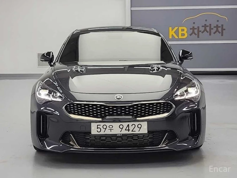 Kia Stinger, снимка 3 - Автомобили и джипове - 53238093