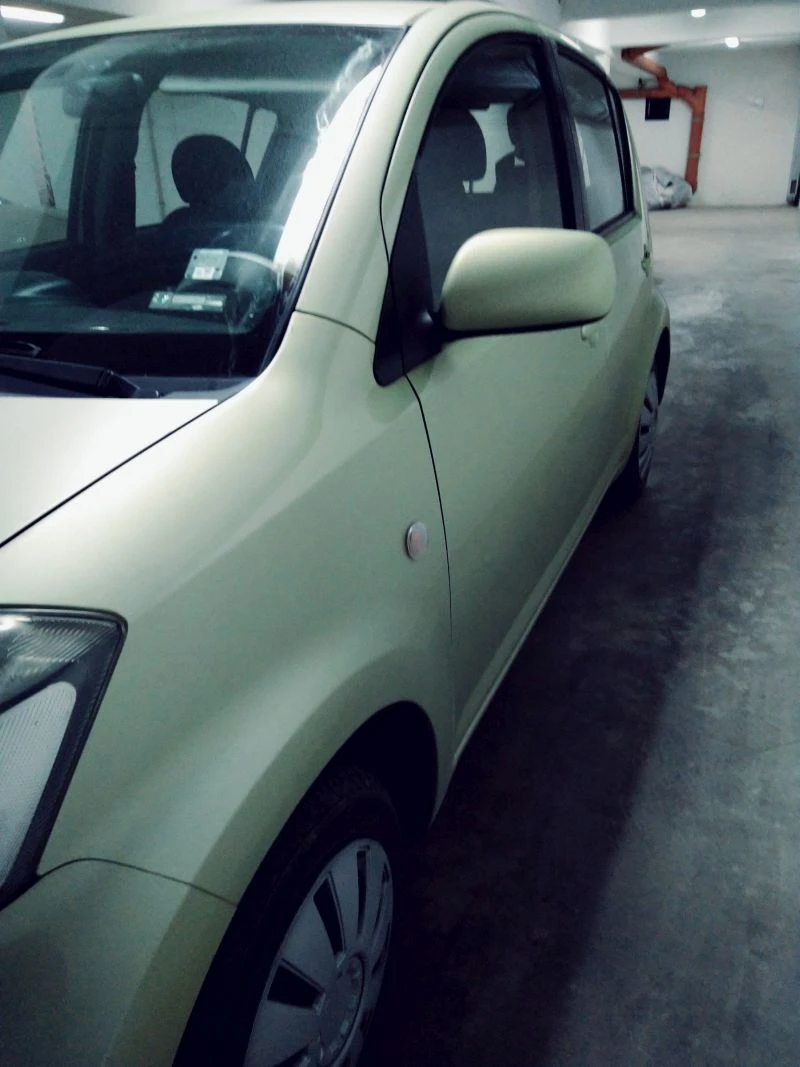 Daihatsu Sirion, снимка 3 - Автомобили и джипове - 52836391