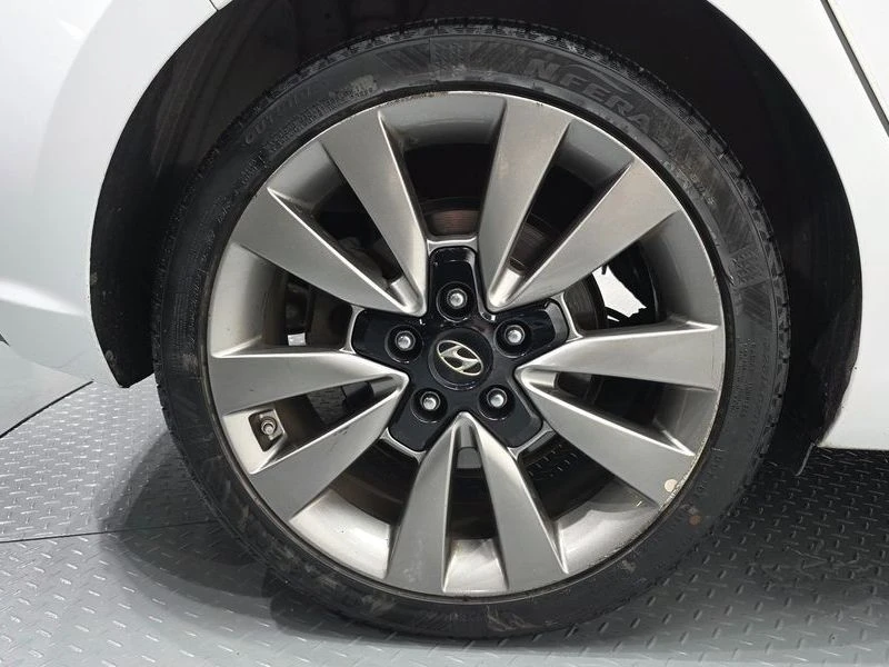 Hyundai I30 1.6 Turbo| 204к.с., снимка 5 - Автомобили и джипове - 56006155