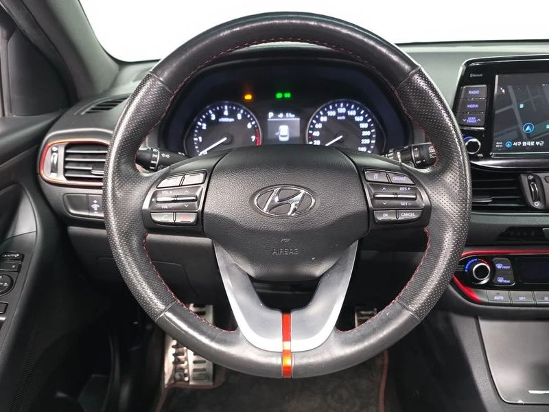 Hyundai I30 1.6 Turbo| 204к.с., снимка 13 - Автомобили и джипове - 56006155