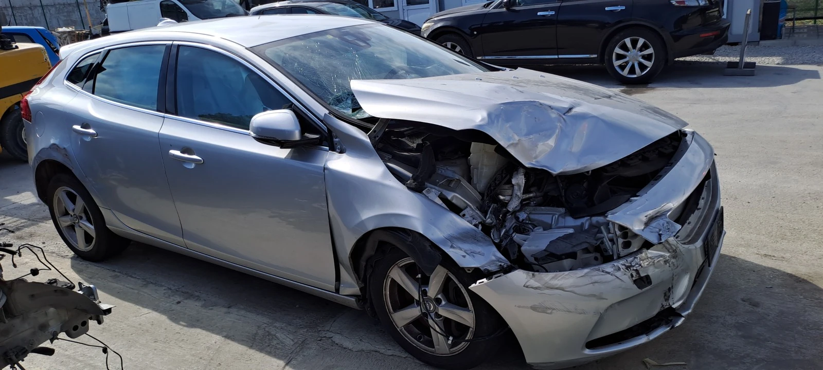 Volvo V40 2.0D D3 163к.с. | Mobile.bg — изображение 13