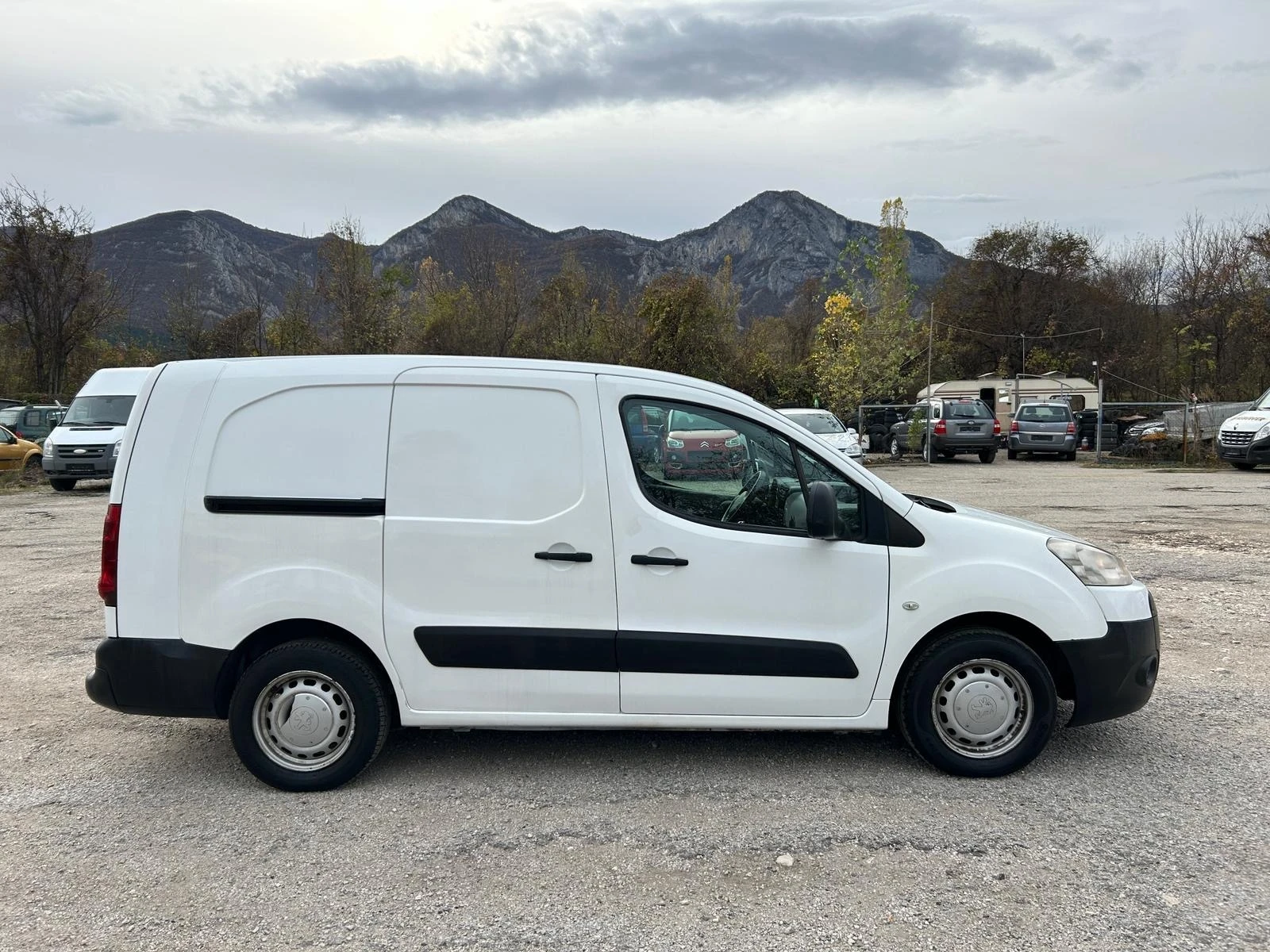 Peugeot Partner 1.6 HDI - изображение 7