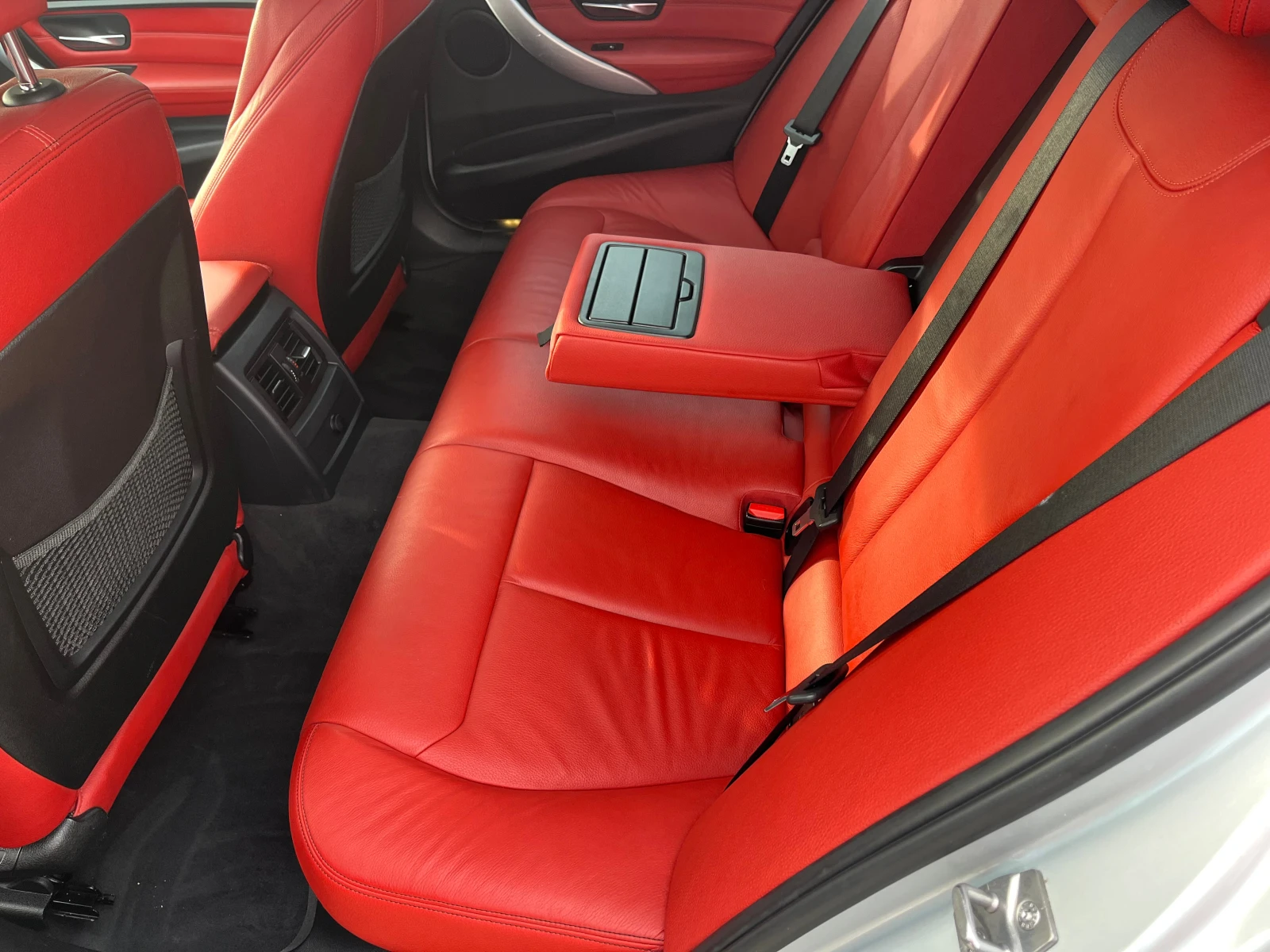 BMW 320 D Sport 184к.с - изображение 9
