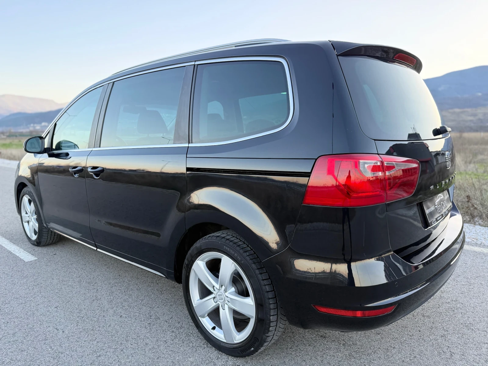 Seat Alhambra 2.0 TDI / LED / 6+ 1 / NAVI / CAMERA / PARKTRONIC  - изображение 5