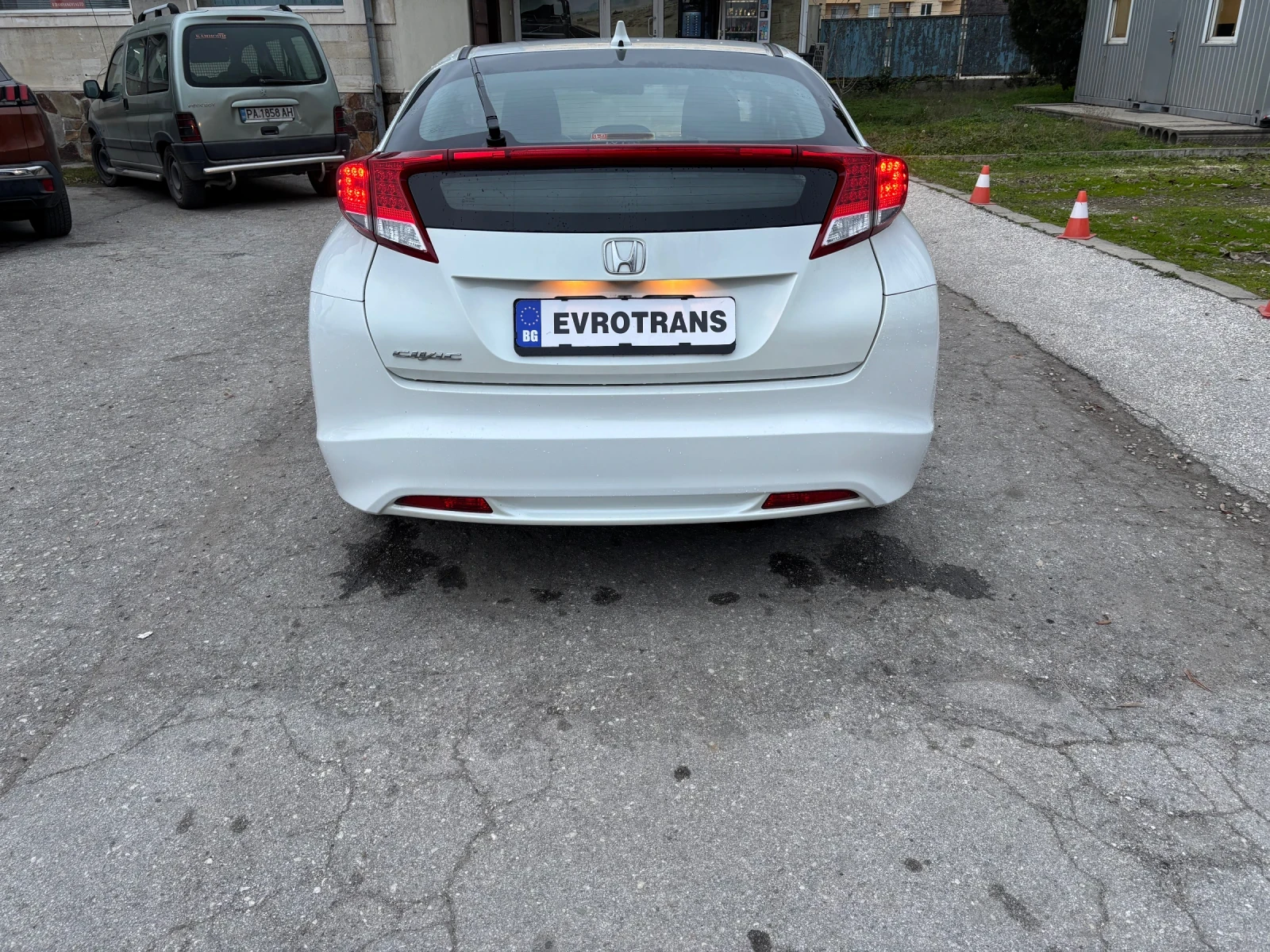 Honda Civic 1.4 i /6 ск./100 к.с. - изображение 4