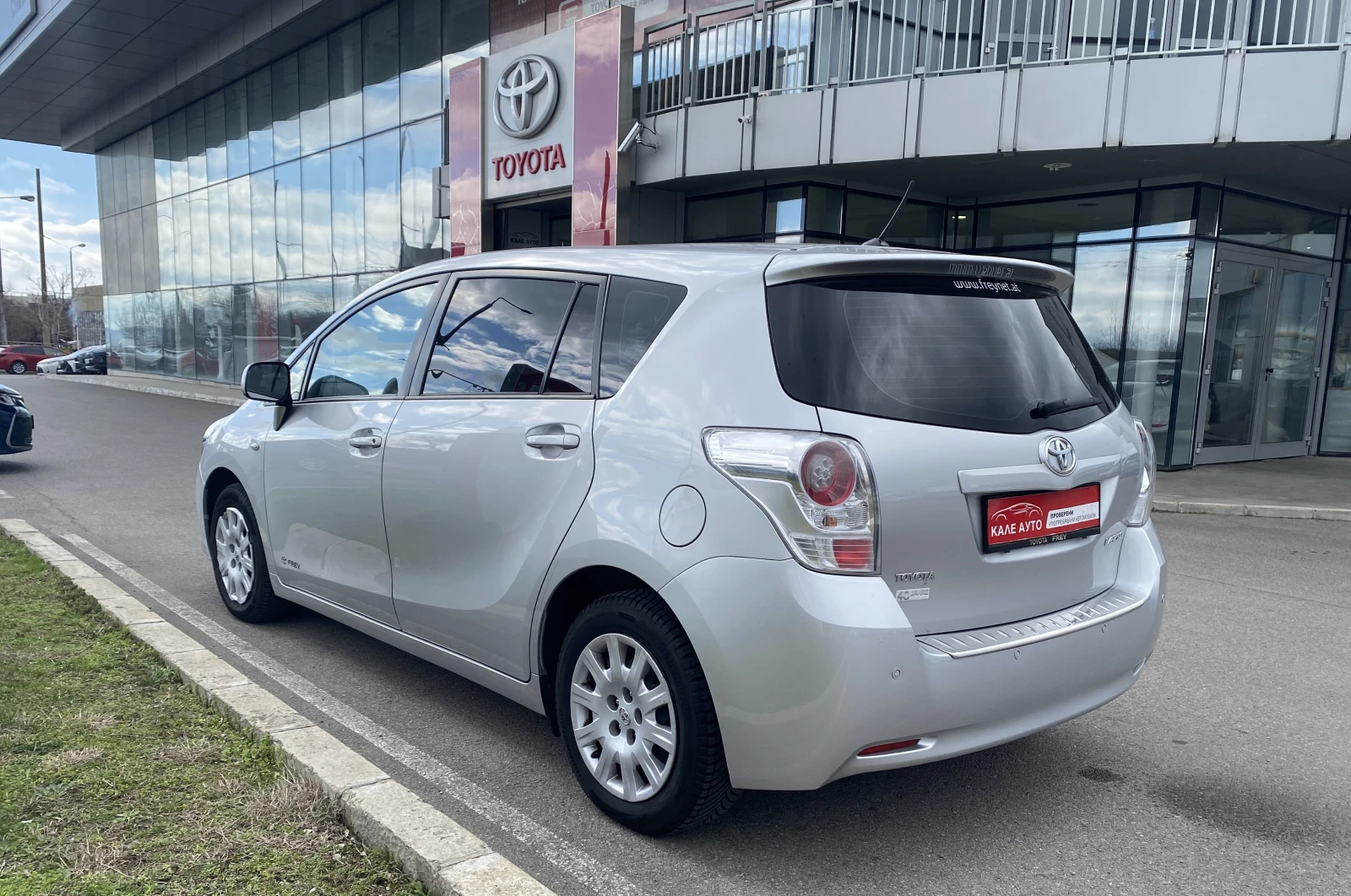 Toyota Verso 1.8 AT - изображение 6