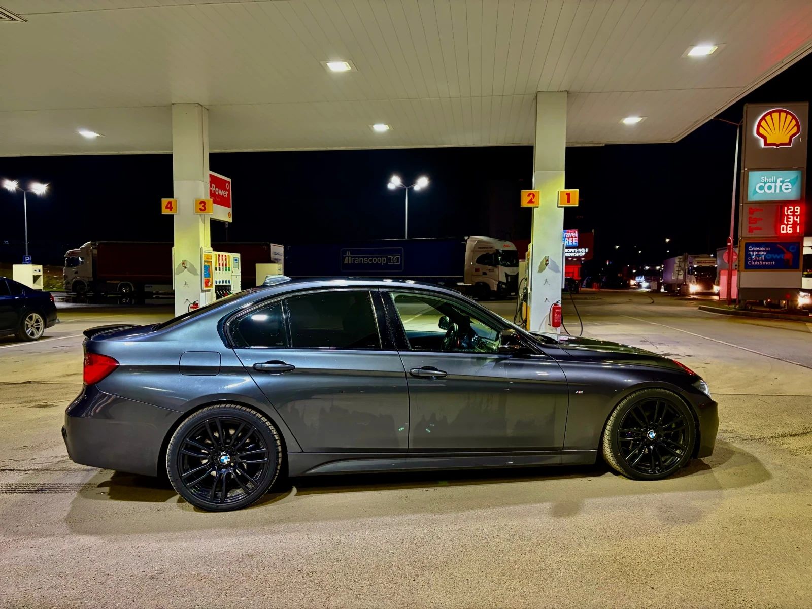 BMW 335 XD 420кс - изображение 6