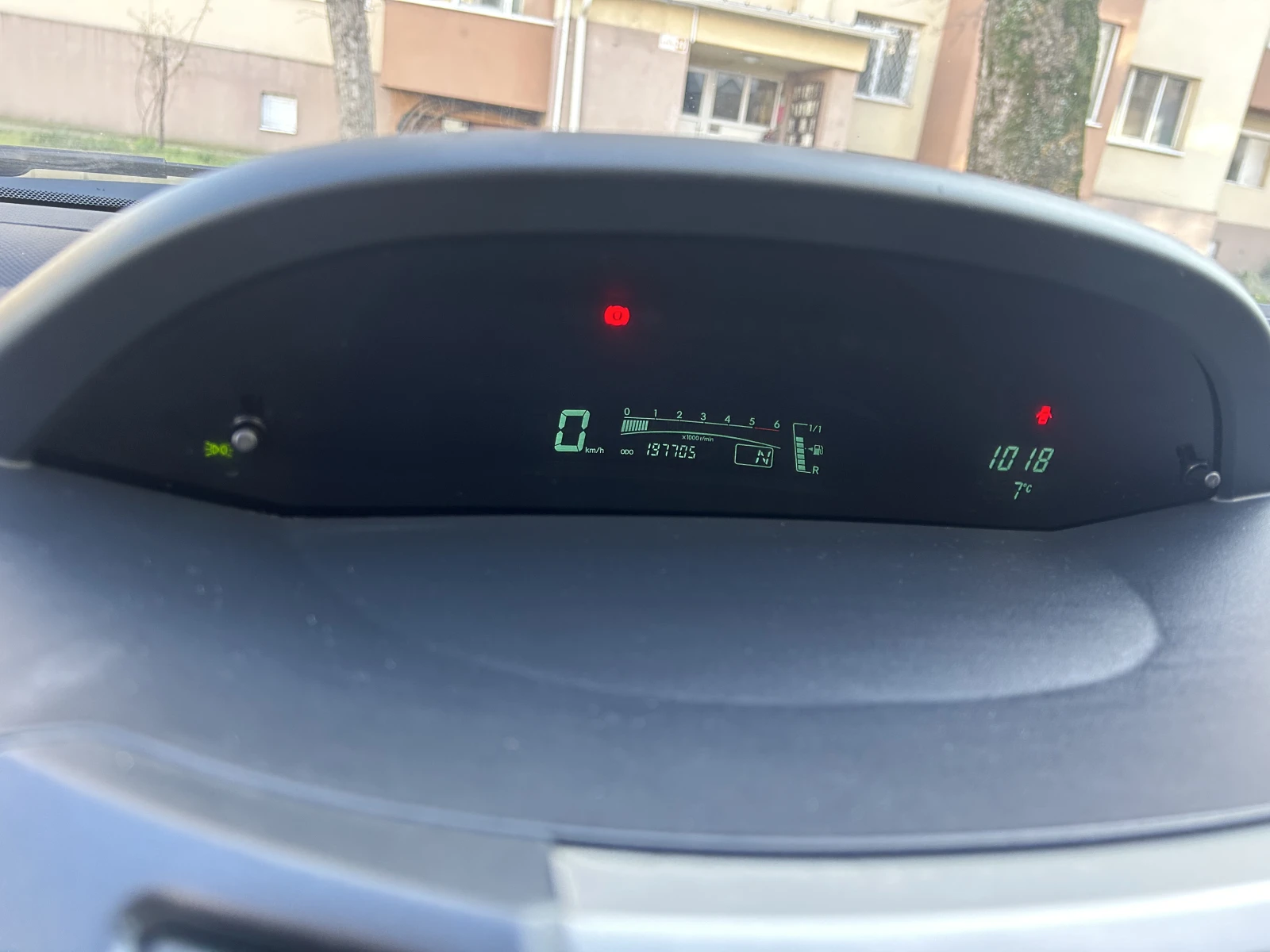 Toyota Yaris  - изображение 9