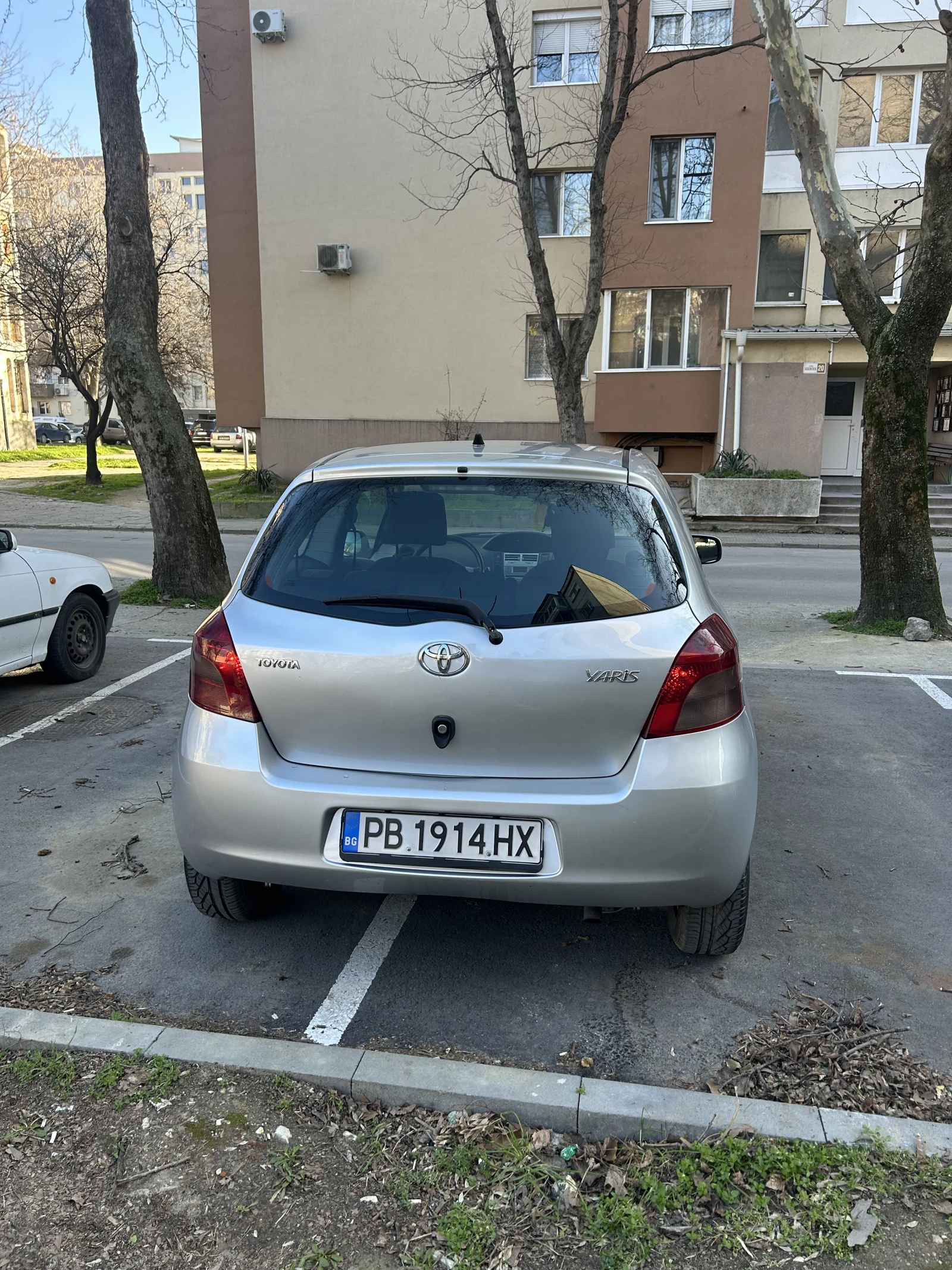 Toyota Yaris  - изображение 4