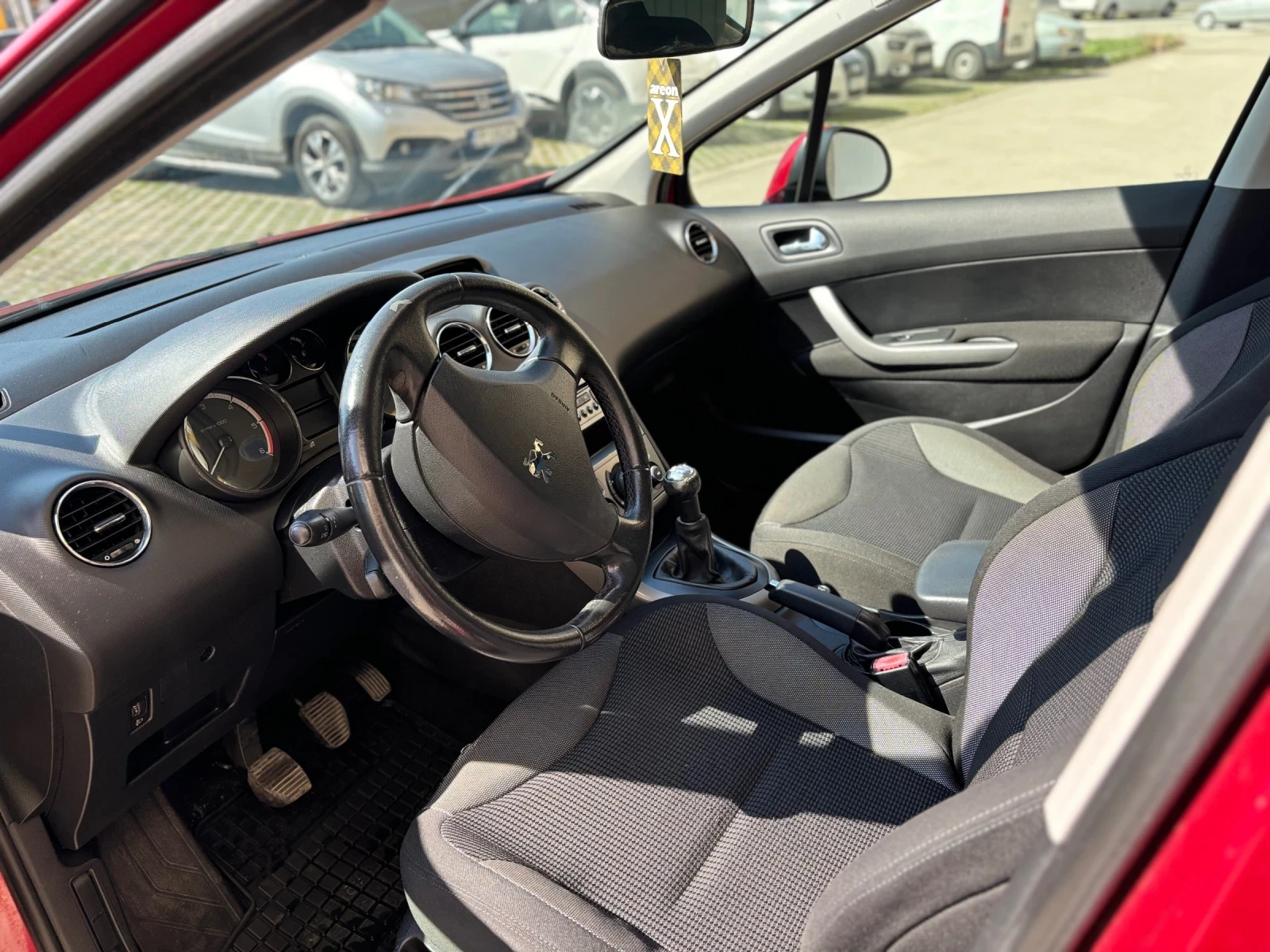 Peugeot 308, снимка 9 - Автомобили и джипове - 53863364