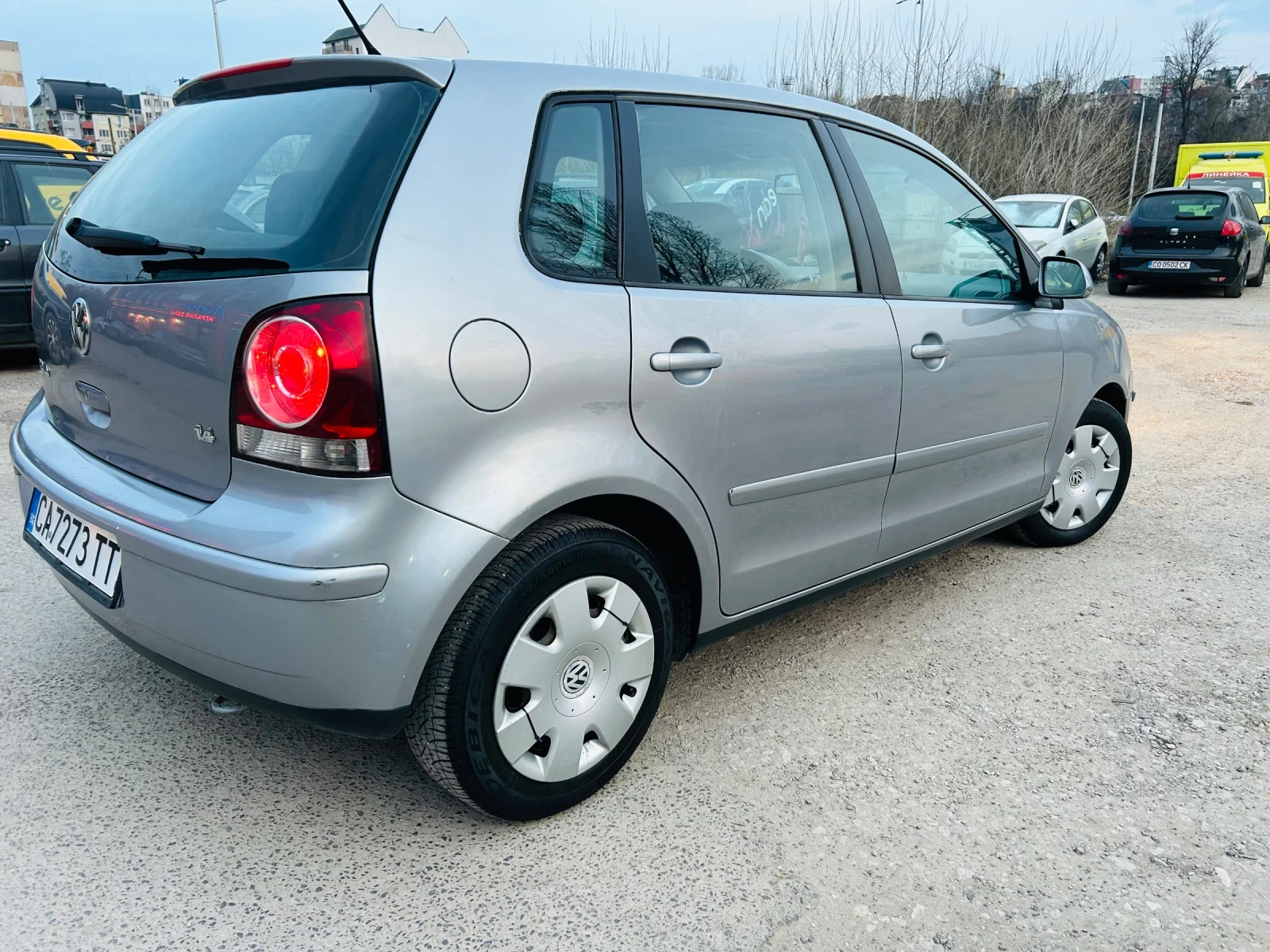 VW Polo 1.4 16V, снимка 5 - Автомобили и джипове - 53894643