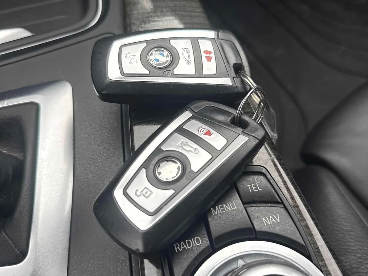 BMW 335 * xDrive * CARFAX * ДВА КЛЮЧА * KEYLESS * ПОДГРЕВИ, снимка 13 - Автомобили и джипове - 53991937