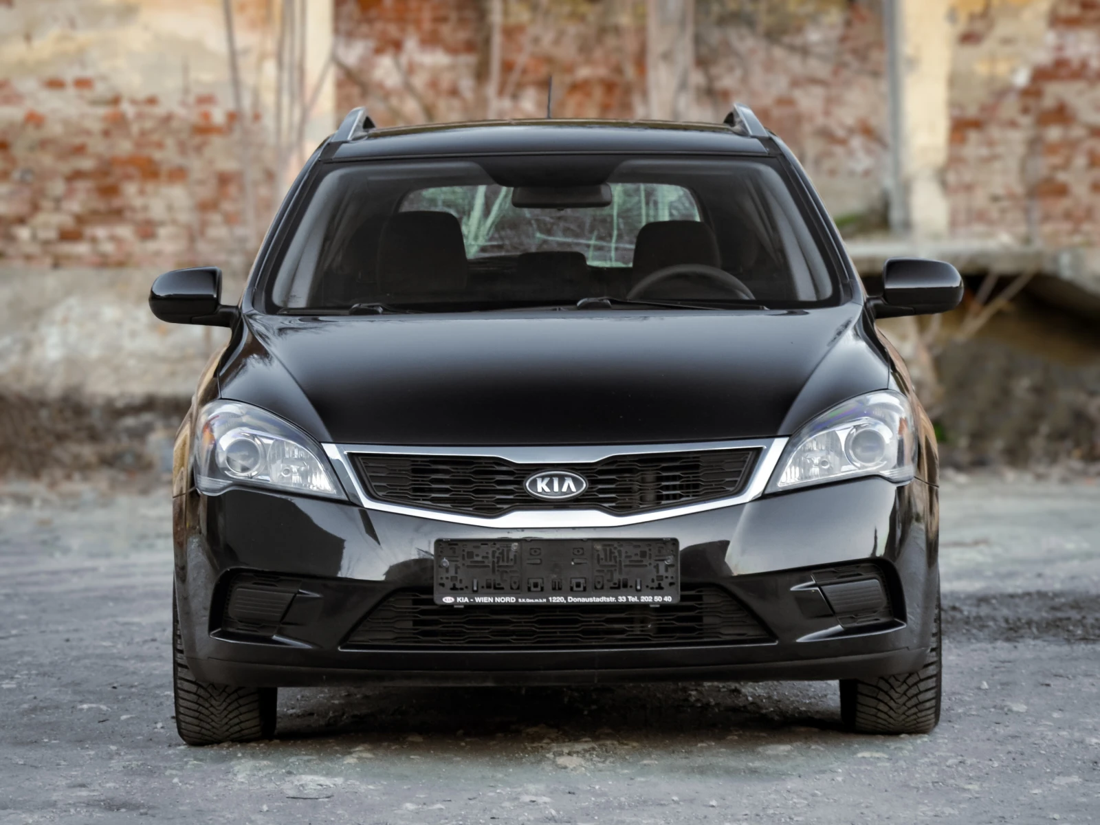 Kia Ceed * FACELIFT* 1.6 CRDI, снимка 2 - Автомобили и джипове - 54136147