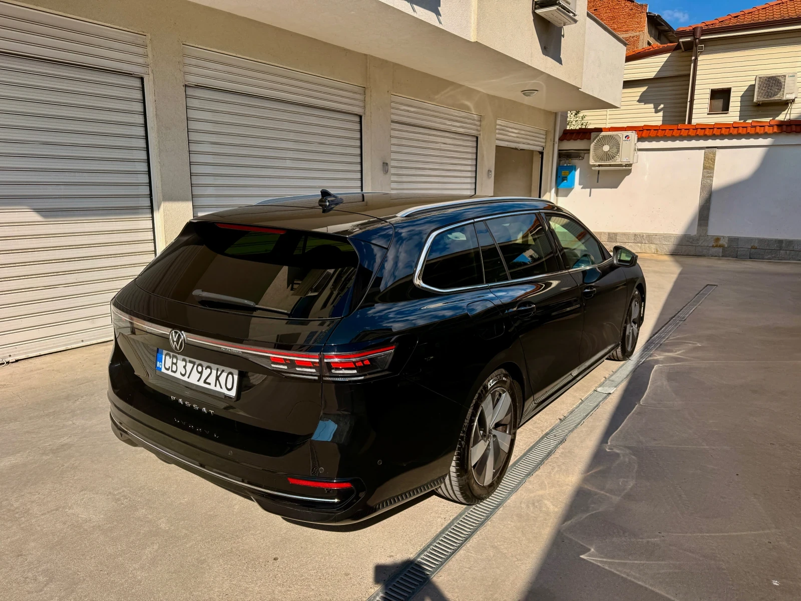 VW Passat ELEGANCE , снимка 4 - Автомобили и джипове - 54813763