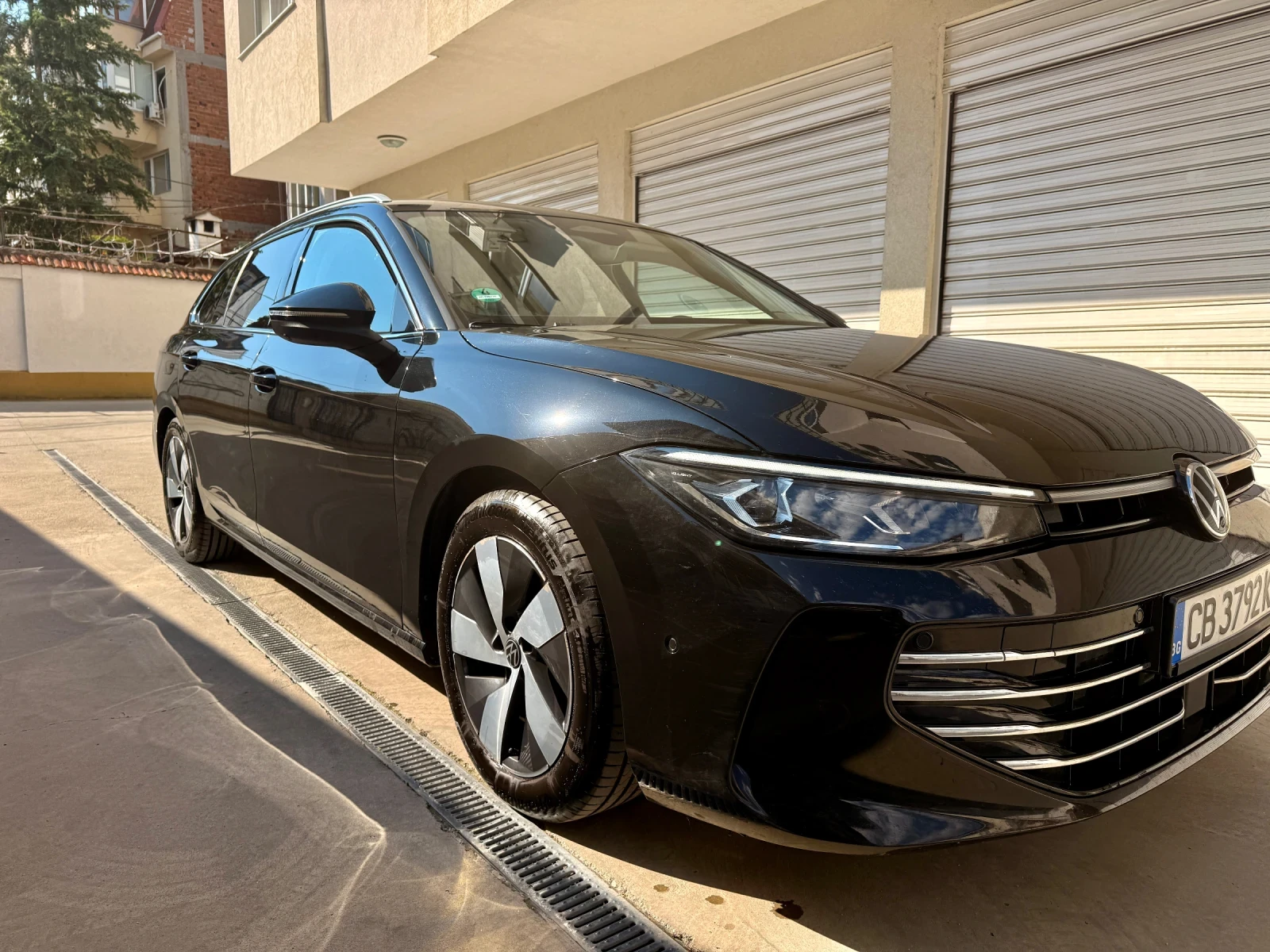VW Passat ELEGANCE , снимка 2 - Автомобили и джипове - 54813763