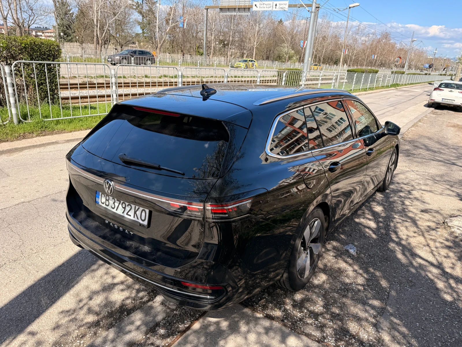 VW Passat ELEGANCE , снимка 4 - Автомобили и джипове - 54150181