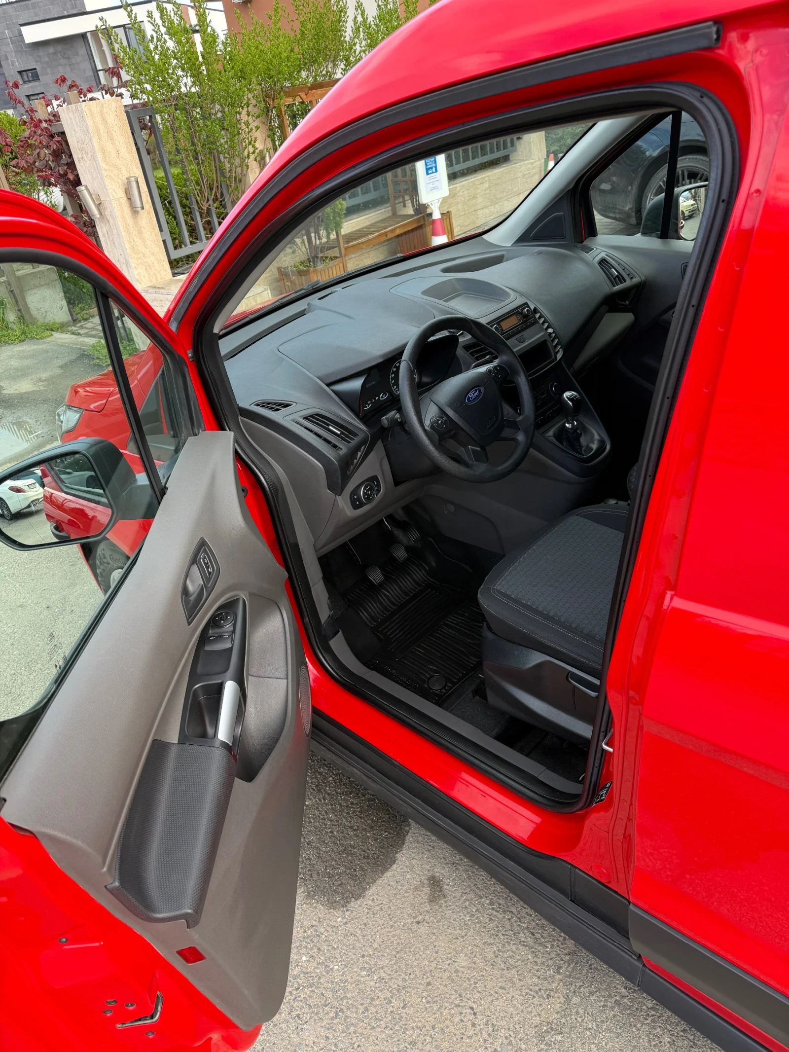 Ford Connect, снимка 12 - Автомобили и джипове - 54331202