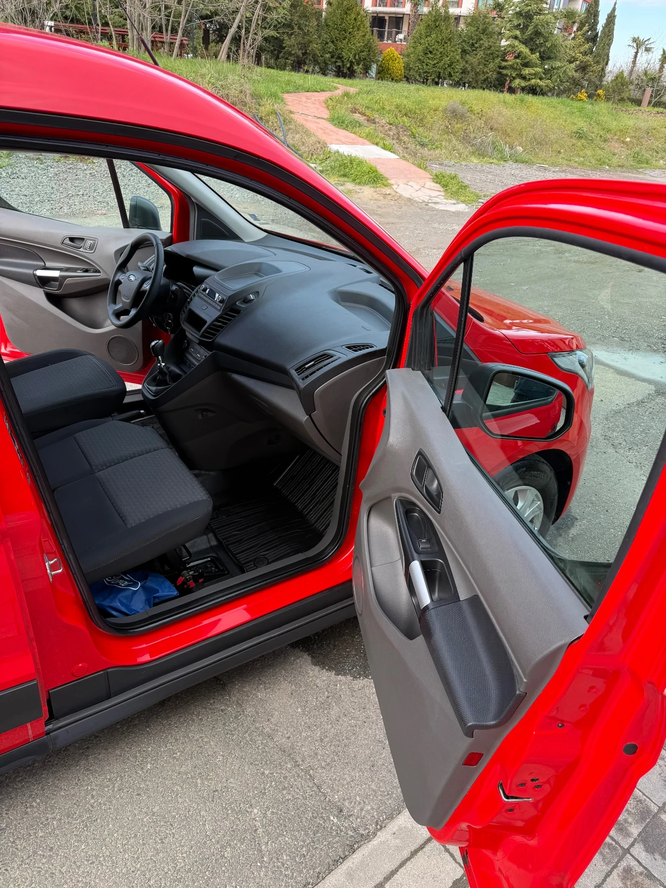 Ford Connect, снимка 10 - Автомобили и джипове - 54331202