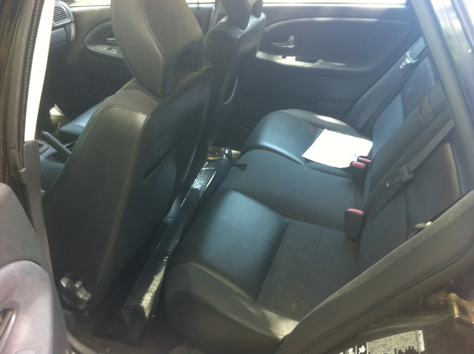 Volvo V40 1.8, снимка 8 - Автомобили и джипове - 54651991