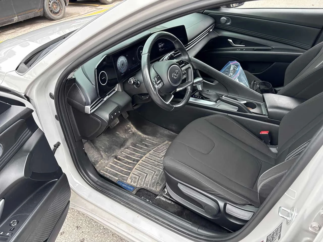 Hyundai Elantra * Preferred * CARFAX * ���������� * ������ | Mobile.bg � ����������� 5