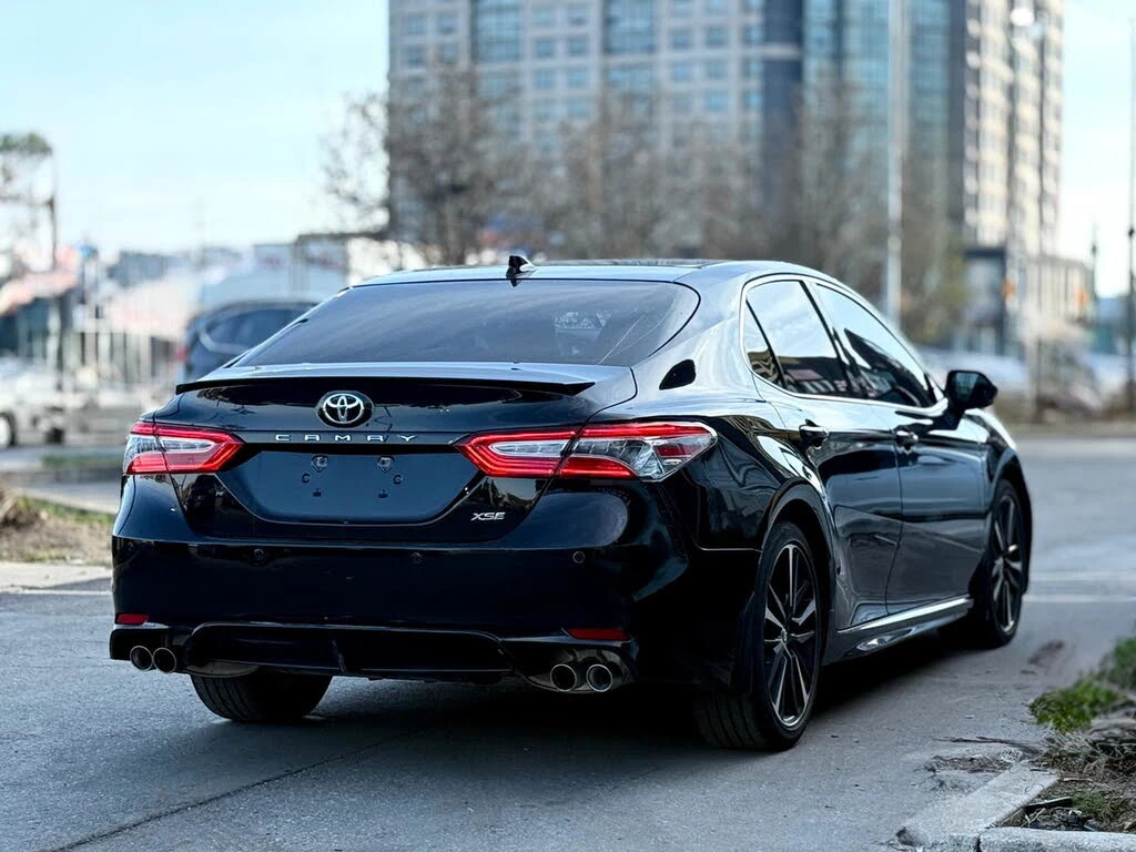 Toyota Camry XSE* SPORT PKG* ПОДГРЕВ* DISTR* PANO* ЕЛ. СЕДАЛКИ, снимка 4 - Автомобили и джипове - 55444056