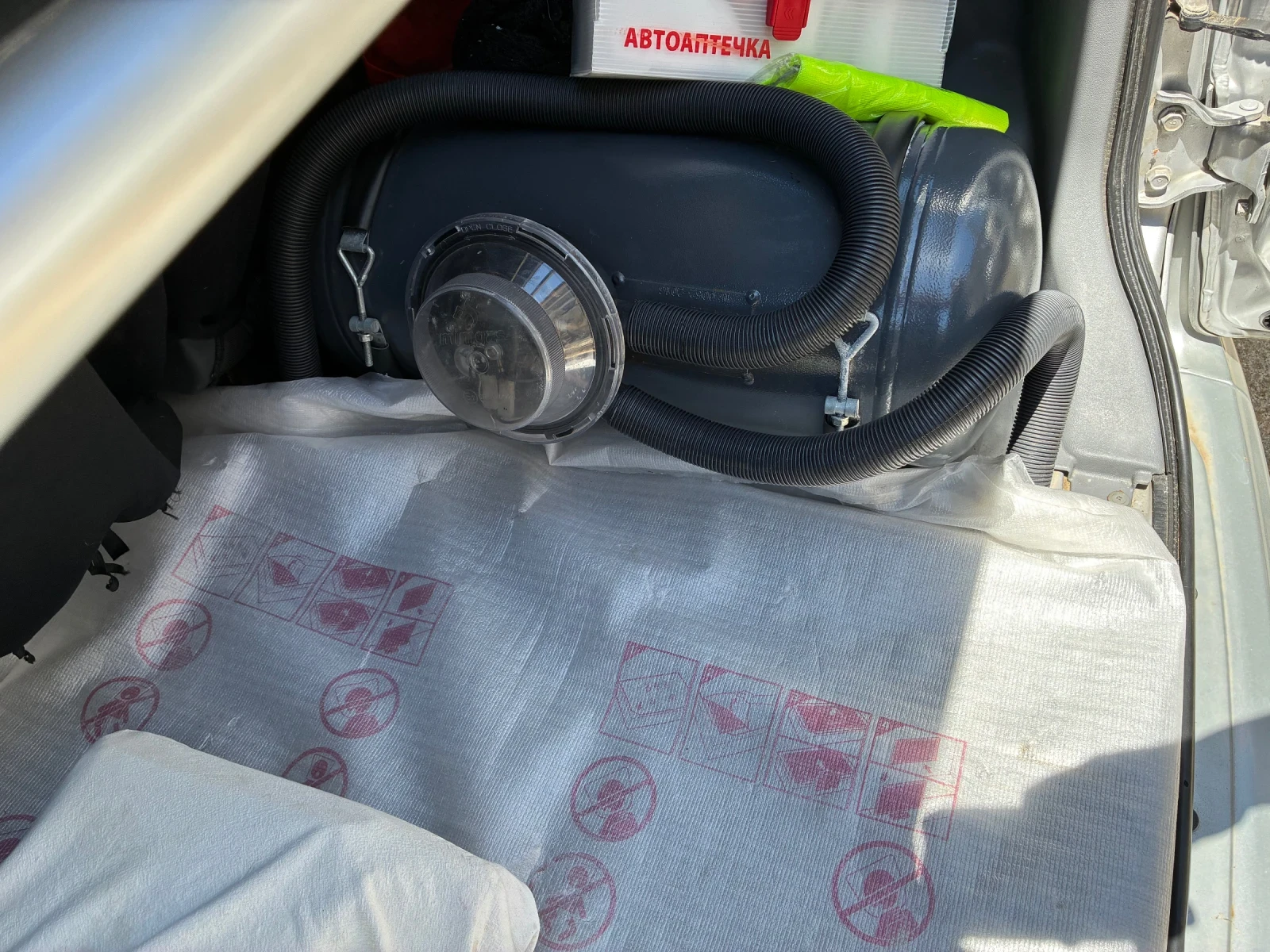 Toyota Yaris verso, снимка 11 - Автомобили и джипове - 55596734