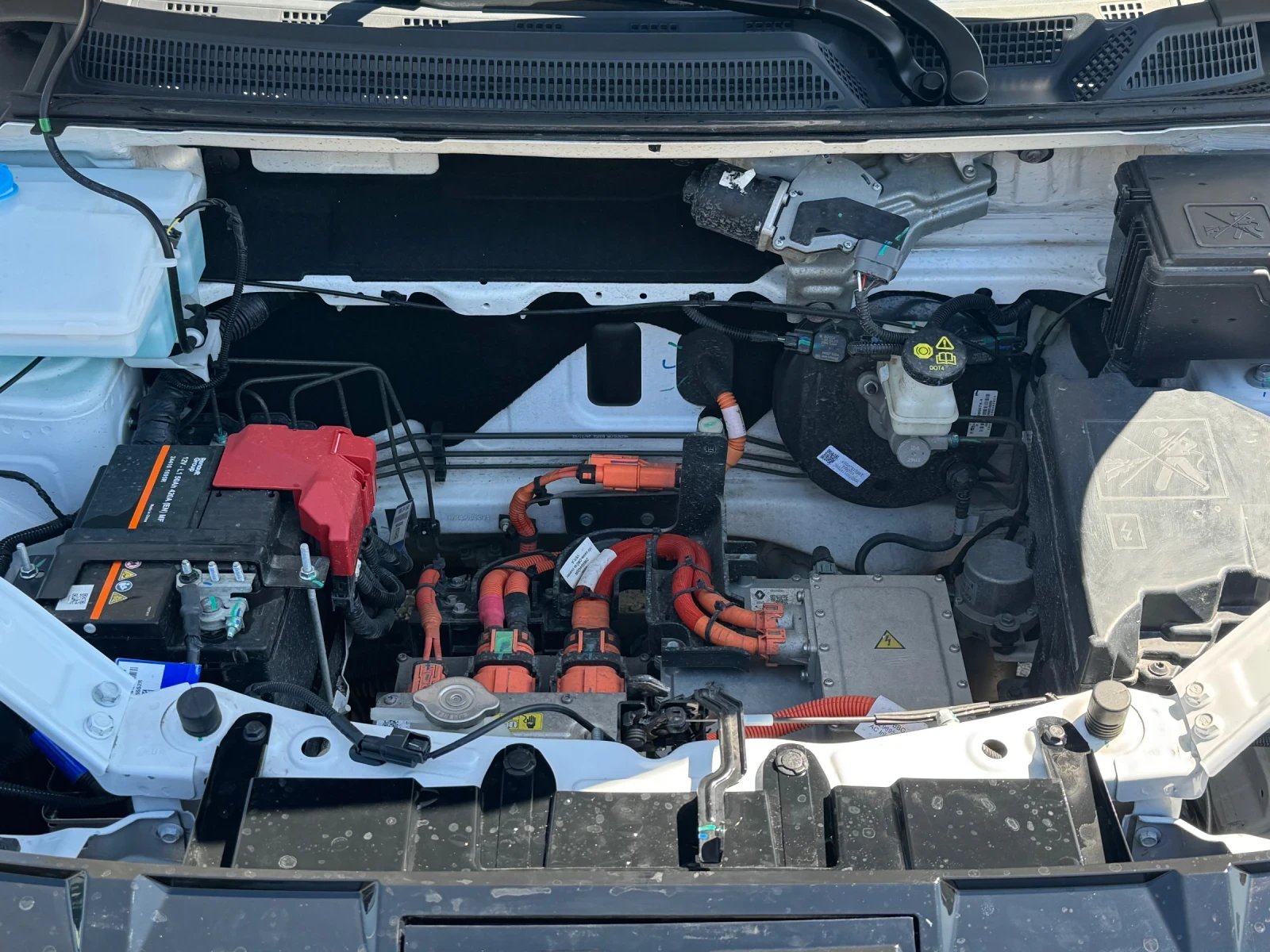Dacia Spring N1  33KWh-48kc, снимка 13 - Автомобили и джипове - 55736854
