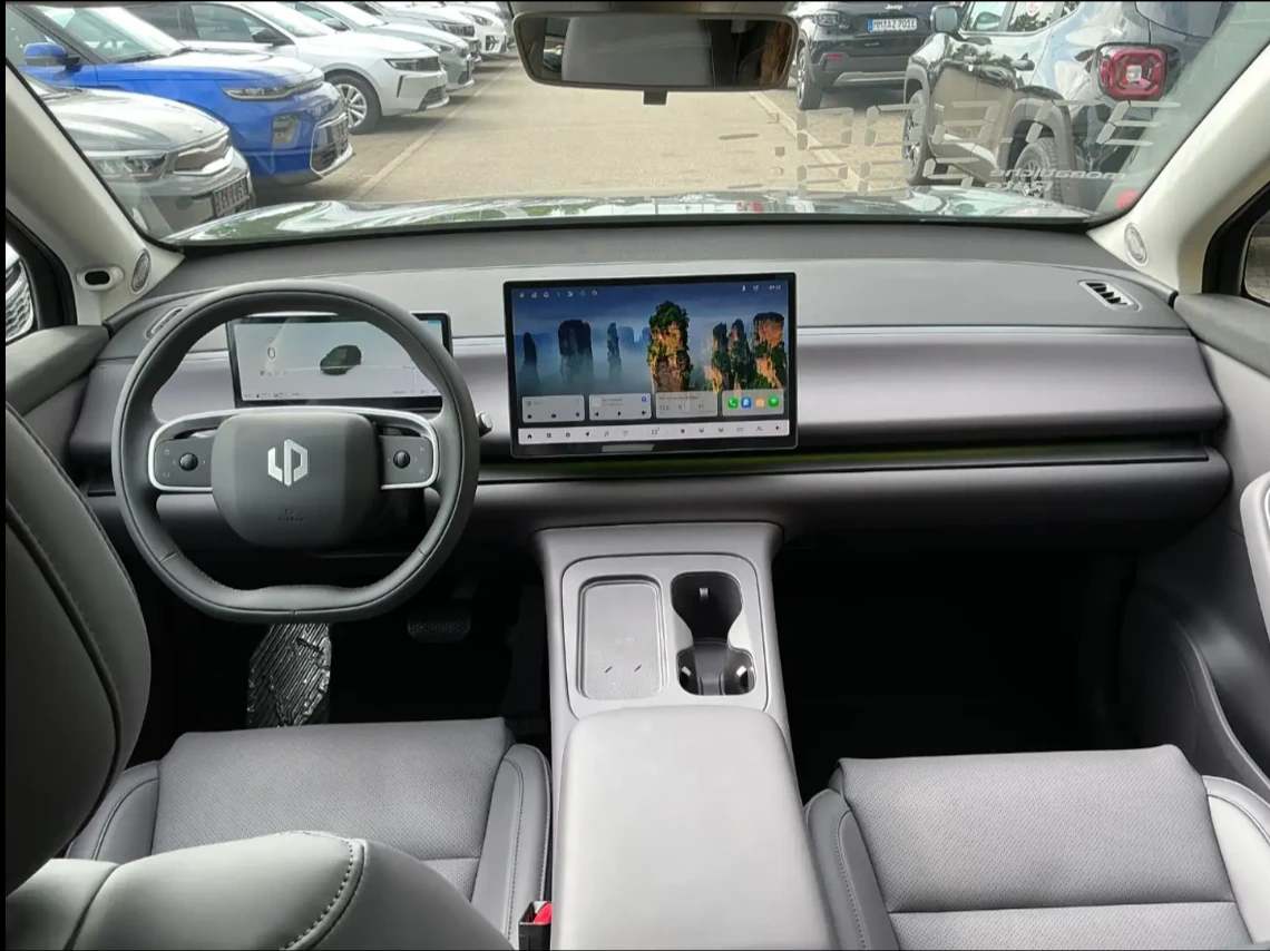 Leapmotor C10 REEV | 28.4 kWh | 215 �.�. | FULL | Mobile.bg � ����������� 9
